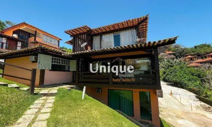 Casa em condomínio a 200m da praia de João Fernandes!