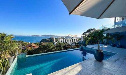 Casa com 4 dormitórios à venda, 150 m² por R$ 4.200.000,00 - Ferradurinha - Armação dos Búzios/RJ