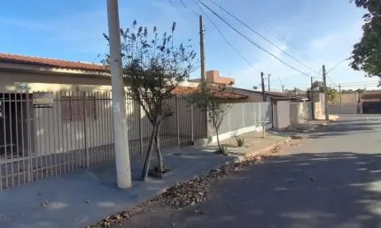Casa 3 dormitoris com suite em frente ao parque ecologico de bady bassitt