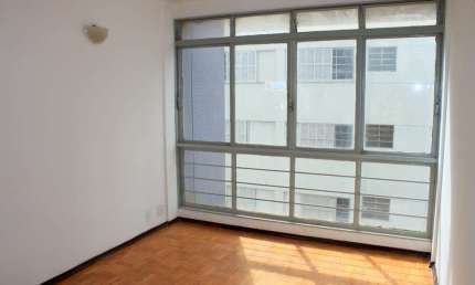 Apartamento reformado 2 dormitórios sem no Centro de Ribeirão Preto