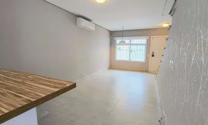 Casa geminda à venda totalmente reformada com 2 dormitórios 1 suíte 1 vaga, brooklin novo, são paul