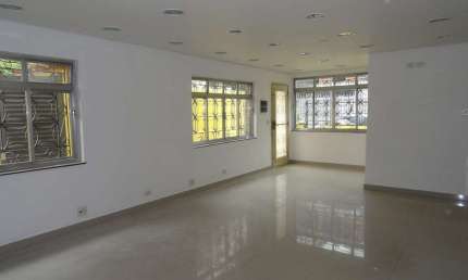 Casa ampla 191m² com 2 andares, 3 dorms, 1 vaga, para locação na Vila Mariana, proxima ao corredor