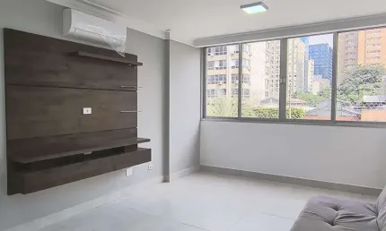 Apartamento reformado para locação com 95m² com ar condicionado 2 dormitórios, 1 vaga  no itaim bib