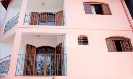 Sobrado no Parque do Carmo com 4 Dorms sendo 1 Suíte, 5 Vagas, 344m²