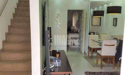 Sobrado em Condomínio com 3 Dormitórios sendo 1 Suíte, 4 Vagas, 103m²