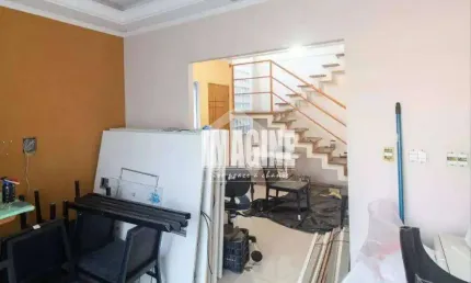 Sobrado na penha com 3 dorms sendo 1 suíte, 3 vagas, 250m²