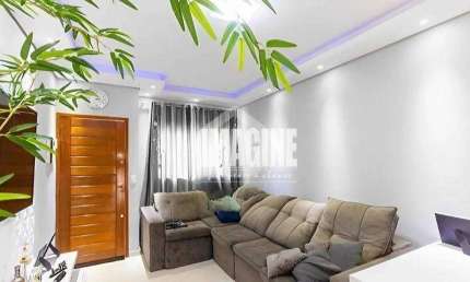 Sobrado na Vila Matilde com 3 Dorms sendo 1 Suíte, 3 Vagas, 136m²