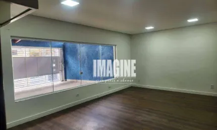Casa no parque do carmo com 3 dormitórios sendo 1 suíte, 8 vagas, 300m²