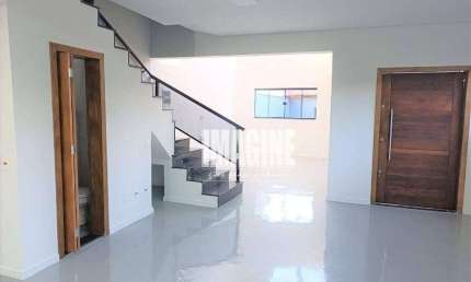 Sobrado na Vila Matilde com 3 Suítes, 3 Vagas, 233m²