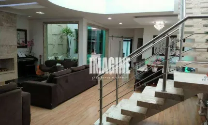 Sobrado com 3 suítes à venda, 350 m² por R$ 2.100.000 - Parque do Carmo - São Paulo/SP