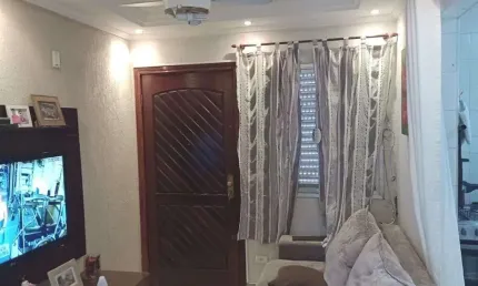 Apartamento em Itaquera com 2 Dormitórios, 1 Vaga, 44m²