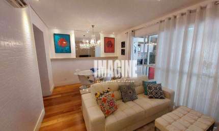 Apartamento com 3 dormitórios à venda, 101 m² por R$ 1.100.000