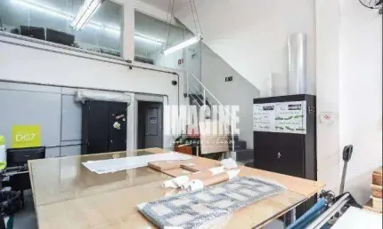 Prédio comercial na Vila Prudente com , 176 m² por R$ 875.000 - Vila Oratório - São Paulo/SP