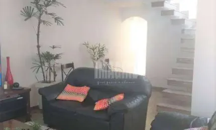 Sobrado no tatuapé com 3 dorms sendo 1 suíte, 3 vagas, 150m²