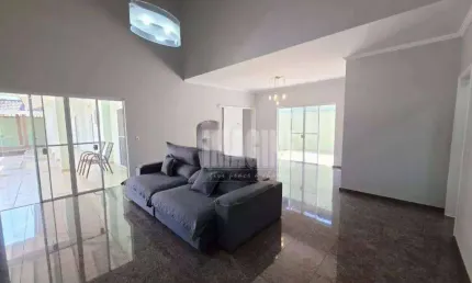 Casa em Marambaia com 3 Dormitórios sendo 2 Suítes, Espaço Gourmet, Quadra, 4 Vagas, 290 m²