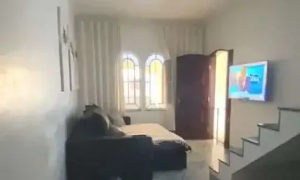 Sobrado na cidade líder com 3 dormitórios sendo 1 suíte, 2 vagas, 115m²