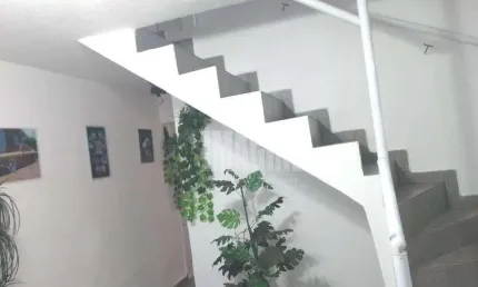 Sobrado na vila matilde com 2 dormitórios, 6 vagas, 85m²