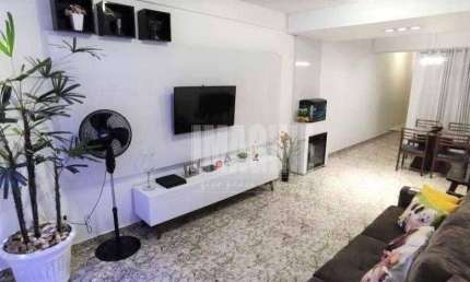 Sobrado na Vila Matilde com 3 Suítes, 4 Vagas, 106m²