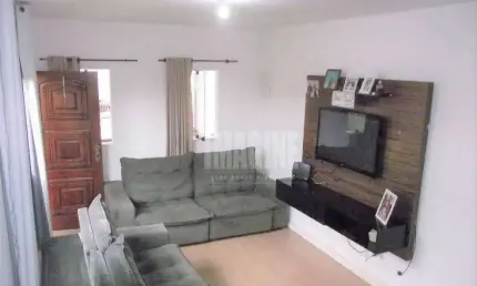 Sobrado na Vila Formosa com 3 Dorms sendo 1 Suíte, 4 Vagas, 130m²