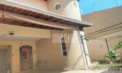 Sobrado na Vila Prudente com 4 Dorms sendo 2 Suítes, 10 Vagas, 290m²