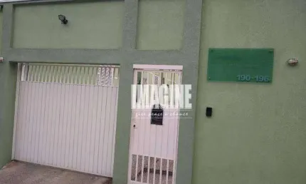 Sobrado  em Condomínio na Vila Matilde com  2 Dorms, 1 Vaga, 47m²