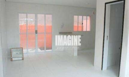 Sobrado em Condomínio na Penha com 3 Dorms sendo 1 Suíte, 2 Vagas, 90m²