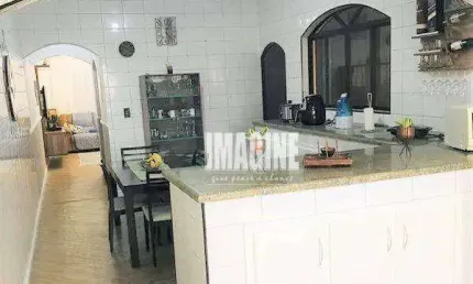 Sobrado em Itaquera com 3 Dorms sendo 1 Suíte, 2 Vagas, 220m²