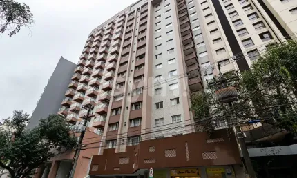 Apartamento com 3 quartos à venda na Rua Lamenha Lins, 59, Centro, Curitiba por R$ 799.000