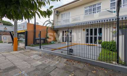 Ponto comercial para alugar na Rua Estados Unidos, 337, Bacacheri, Curitiba por R$ 2.300