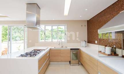 Casa em condomínio fechado com 3 quartos à venda na Rua Doutor Lubumir Viergbiski, 220, Campo Comprido, Curitiba por R$ 2.300.000