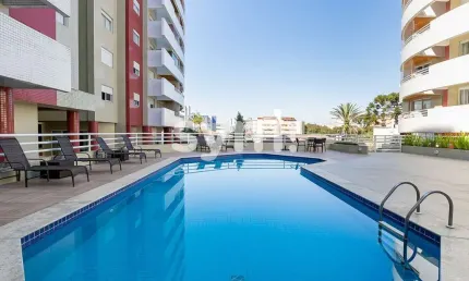 Apartamento com 3 quartos à venda na Isaias Bevilaqua, 378, Mercês, Curitiba por R$ 1.397.000