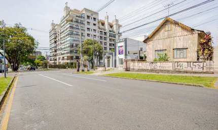 Terreno à venda na Rua Desembargador Motta, 3217, Mercês, Curitiba por R$ 2.200.000