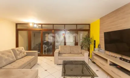 Casa com 5 quartos à venda na Rua Manoel Correia de Freitas, 1028, Jardim Social, Curitiba por R$ 1.290.000