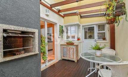 Casa em condomínio fechado com 3 quartos à venda na Rua Victório Viezzer, 471, Vista Alegre, Curitiba por R$ 1.170.000