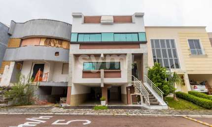 Casa em condomínio fechado com 3 quartos para alugar na Rua Ângelo Bresegnello, 422, Bairro Alto, Curitiba por R$ 6.500