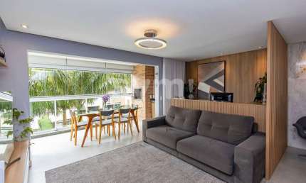Apartamento com 3 quartos à venda na Rua Professor João Falarz, 555, Campo Comprido, Curitiba por R$ 990.000