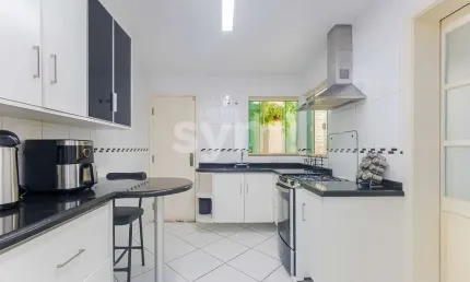 Casa em condomínio fechado com 4 quartos à venda na Rua Valparaizo, 108, Bacacheri, Curitiba por R$ 880.000