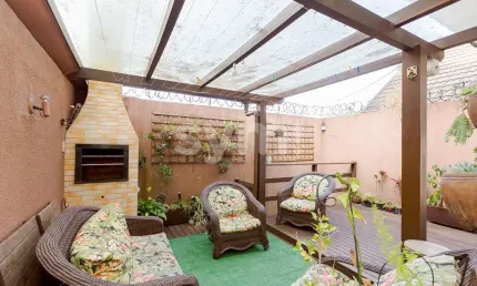 Casa com 3 quartos à venda na rua orlando de moura leite, 234, barreirinha, curitiba por r$ 749.000