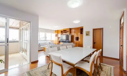Apartamento com 3 quartos para alugar na Rua Francisco Torres, 528, Centro, Curitiba por R$ 5.500
