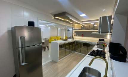 Apartamento com 4 dormitórios à venda, 232 m² por R$ 1.490.000,00 - Vila Guilhermina - Praia Grande/SP