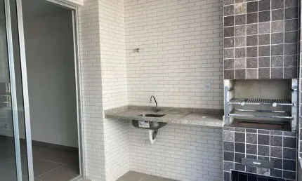 Apartamento amplo, oportunidade no bairro Canto do Forte
