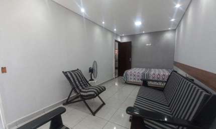 Casa com 2 dormitórios à venda, 65 m² por R$ 390.000,00 - Vila Assunção - Praia Grande/SP