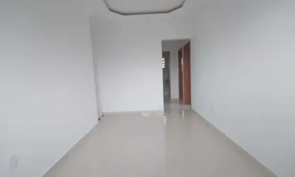 Casa sobreposta alta de condomínio à venda no Tude Bastos em Praia Grande - SP