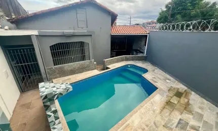 Casa com 2 quartos à venda na Rua Santa Bárbara, 478, Vilamar, Praia Grande