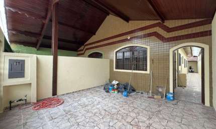 Casa com 2 quartos para alugar na Rua Líbero Badaró, 580, Vila Assunção, Praia Grande