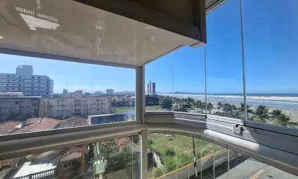 Apartamento à venda no Maracanã em Praia Grande - SP