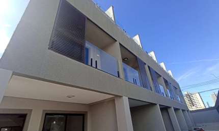Sobrado com 3 dormitórios à venda, 121 m² por R$ 700.000,00 - Vilamar - Praia Grande/SP