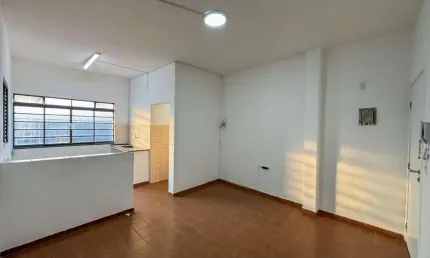 Apartamento com 01 dormitório amplo disponível para locação residencial e comercial em Aviação - Praia Grande