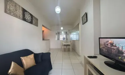 Apartamento à venda na Aviação em Praia Grande - SP.
