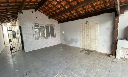 Casa com 2 dormitórios para alugar, 128 m² por r$ 2.300,02/mês - mirim - praia grande/sp
